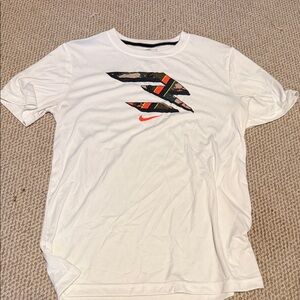 Nike White Graphic Short Sleeve Tee